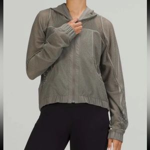 Lululemon Relaxed Fit Mesh Jacket Size 10